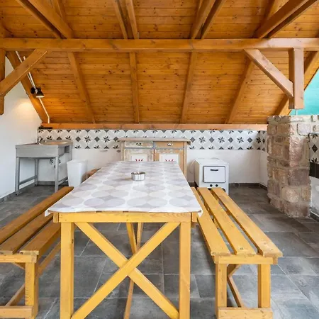 Holiday home Oszter House With Pool - Happy
